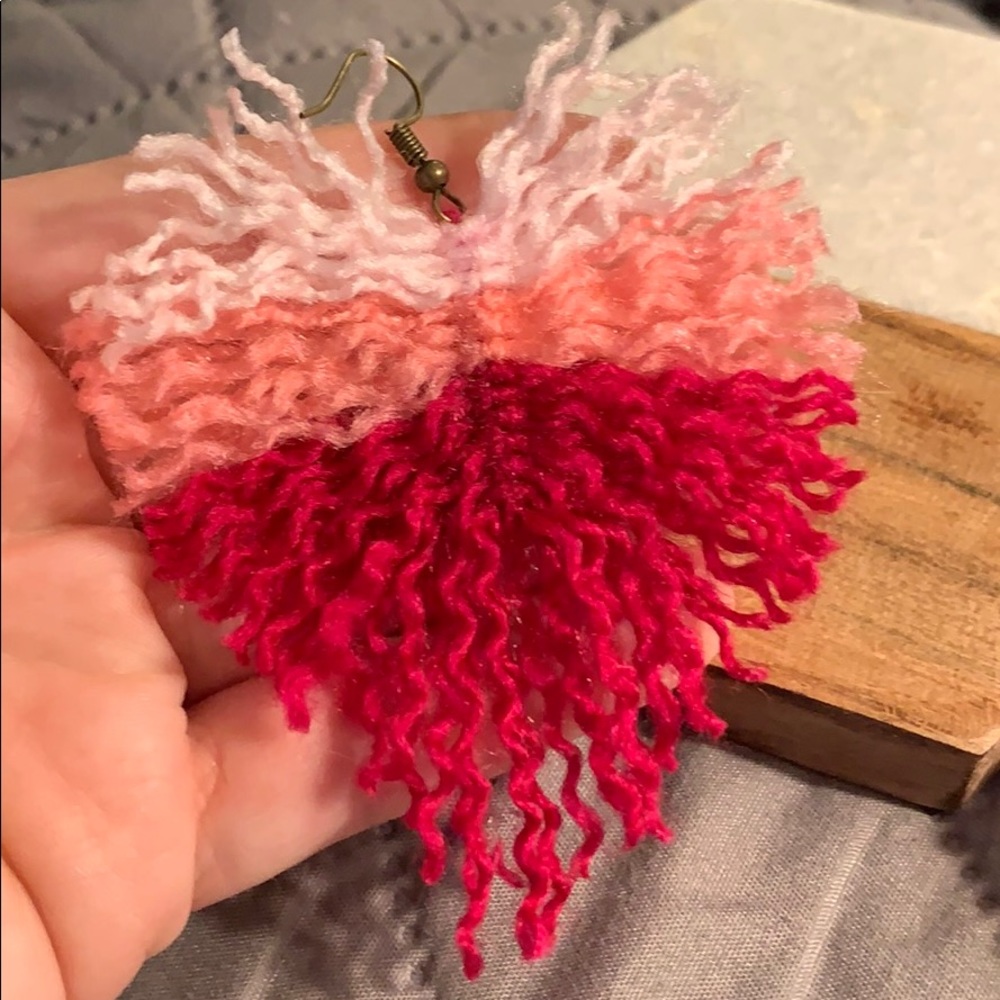 Macrame earrings - Picture 2 of 3